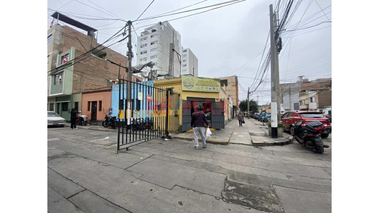 Local comercial de 251 m² en Breña — foto 4