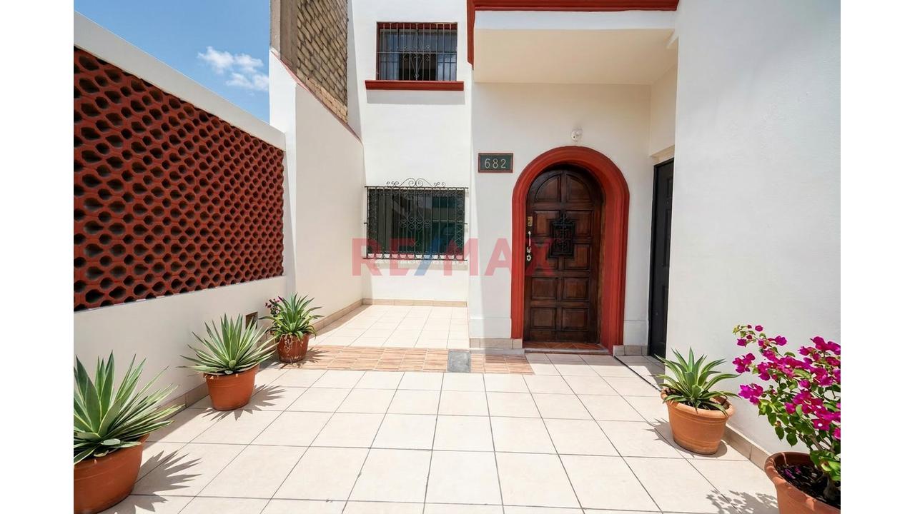 Casa de 5 dormitorios en Rimac, 293 m² — foto 3