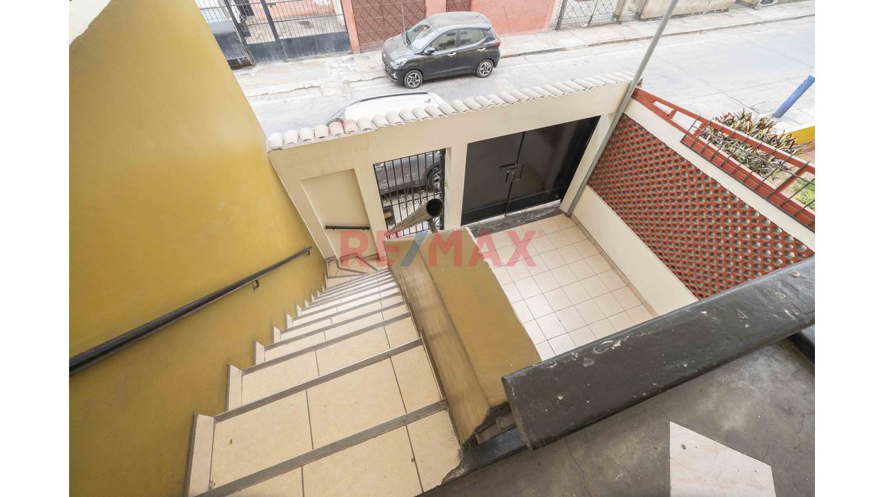 Casa de 5 dormitorios en Rimac, 293 m² — foto 4