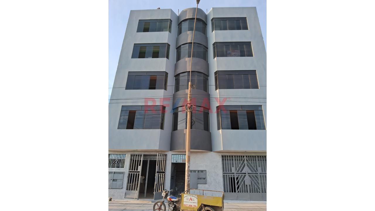 Local comercial de 108 m² en Carabayllo — foto 3