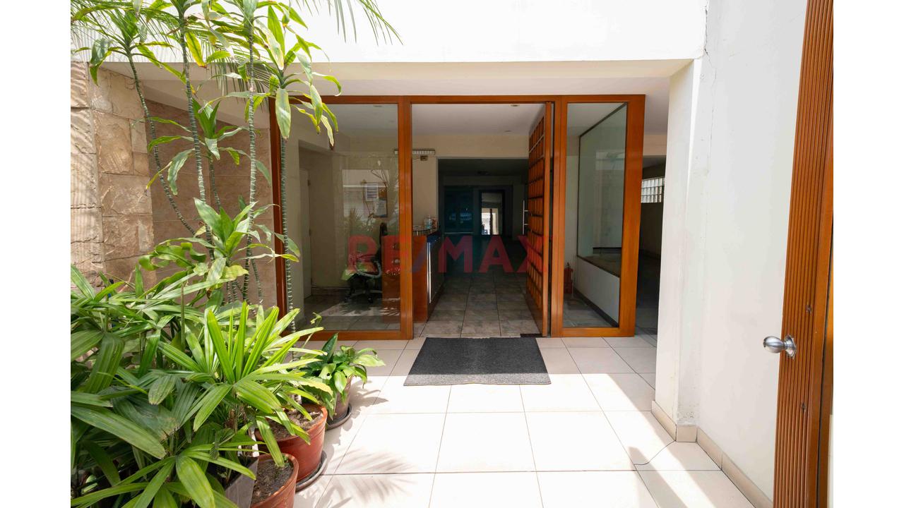Departamento de 4 dormitorios en Santiago de Surco, 247 m² — foto 2