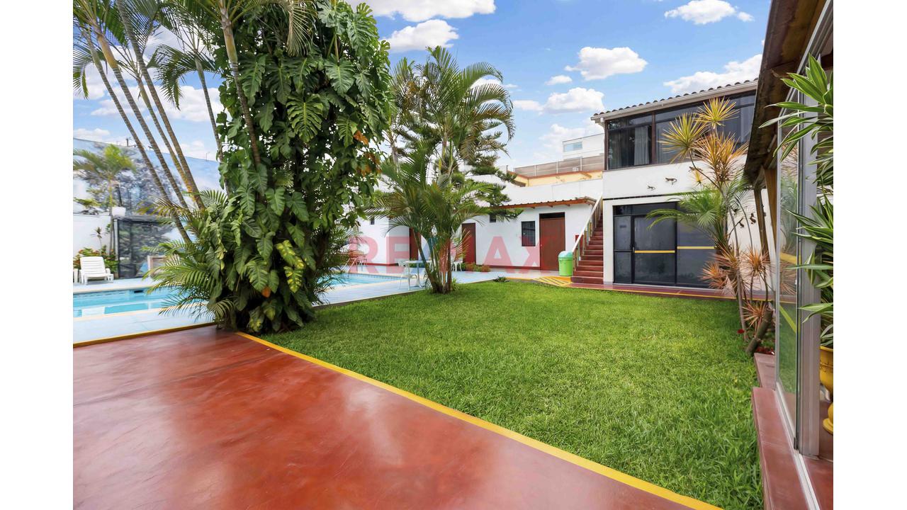 Local comercial de 1131 m² en Miraflores — foto 2