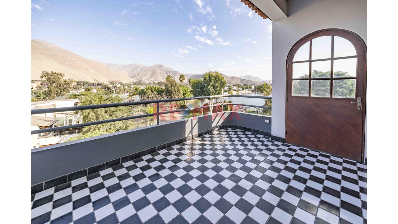 Casa de 8 dormitorios en La Molina, 704 m² — foto 4