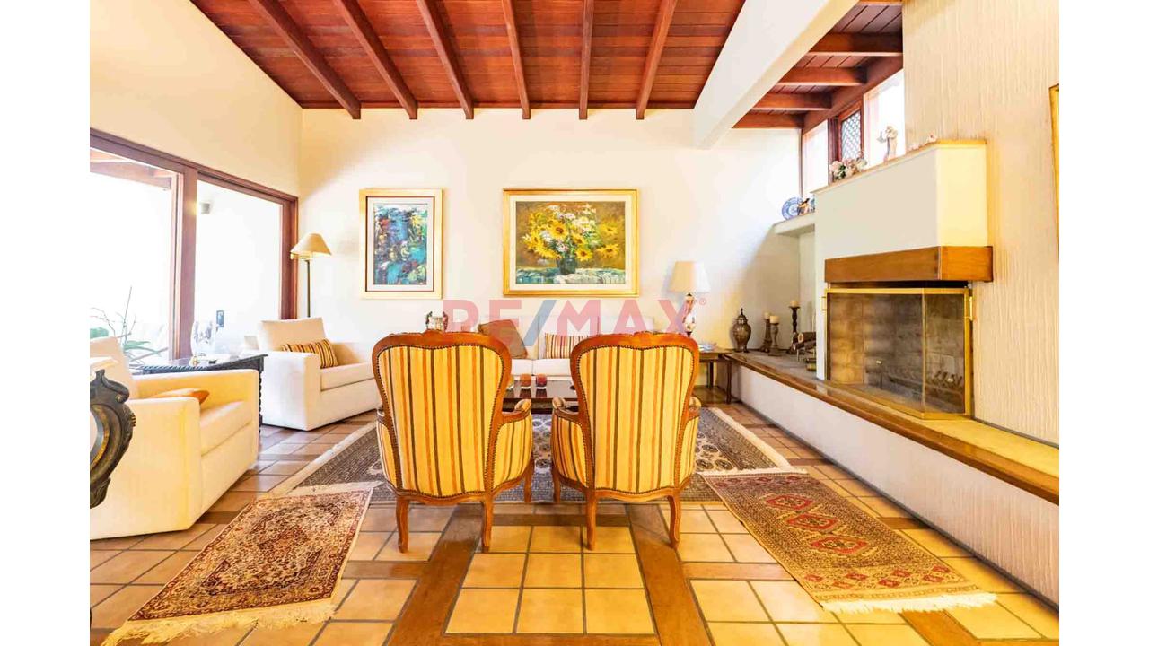 Casa de 5 dormitorios en Santiago de Surco, 361 m² — foto 3
