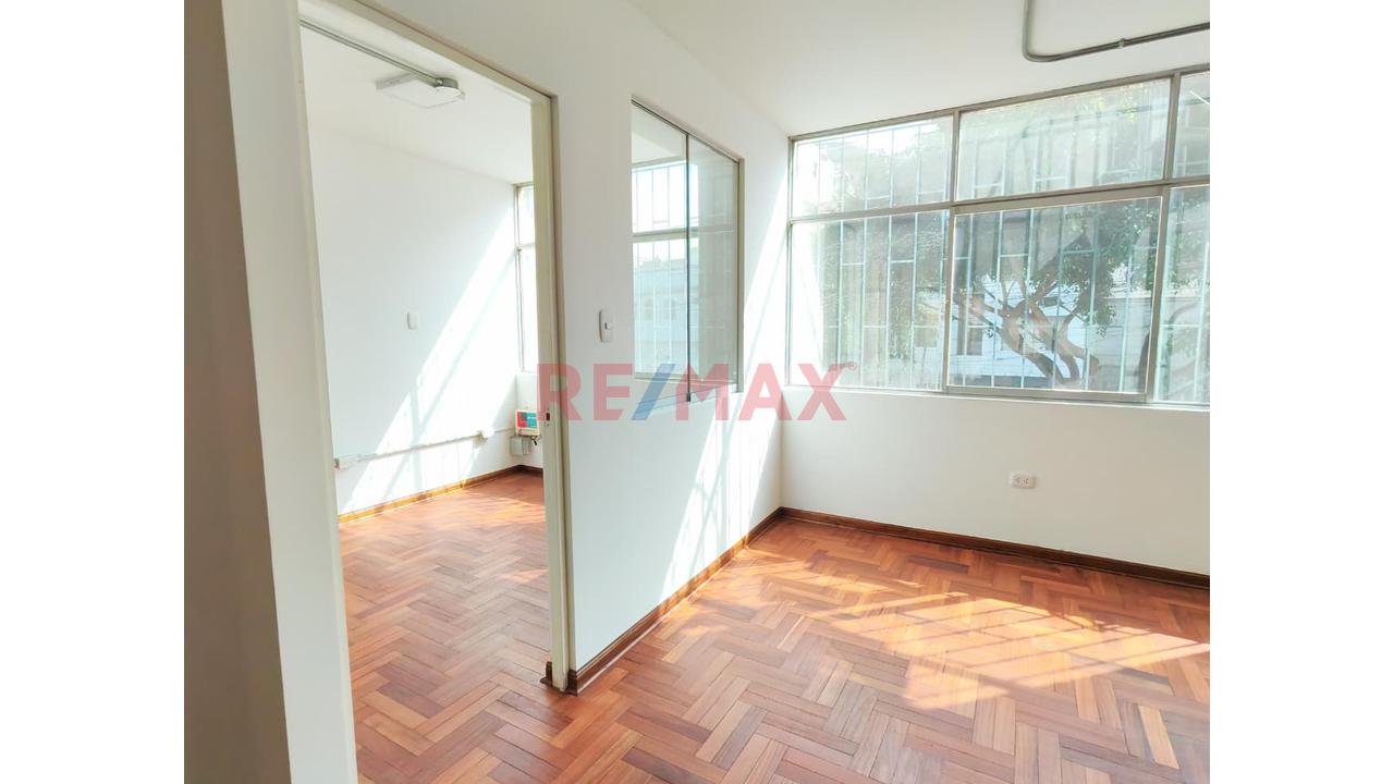 Local comercial de 231 m² en Lince — foto 4