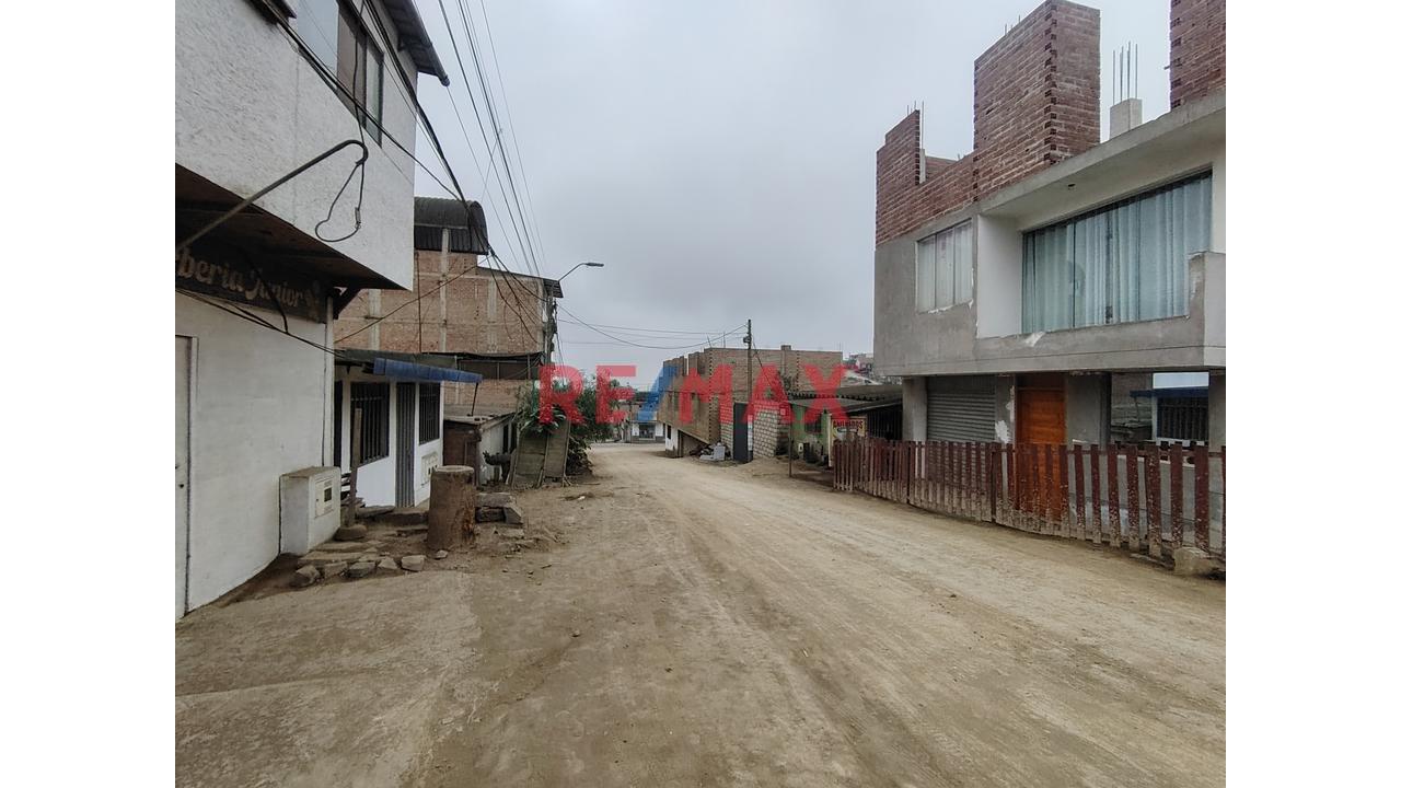 Terreno de 124 m² en Ventanilla