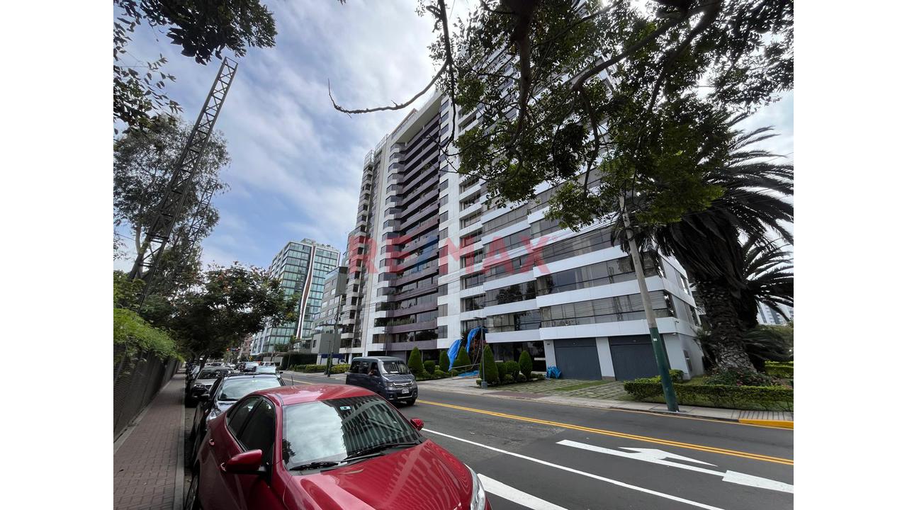 Departamento de 4 dormitorios en San Isidro, 257 m²
