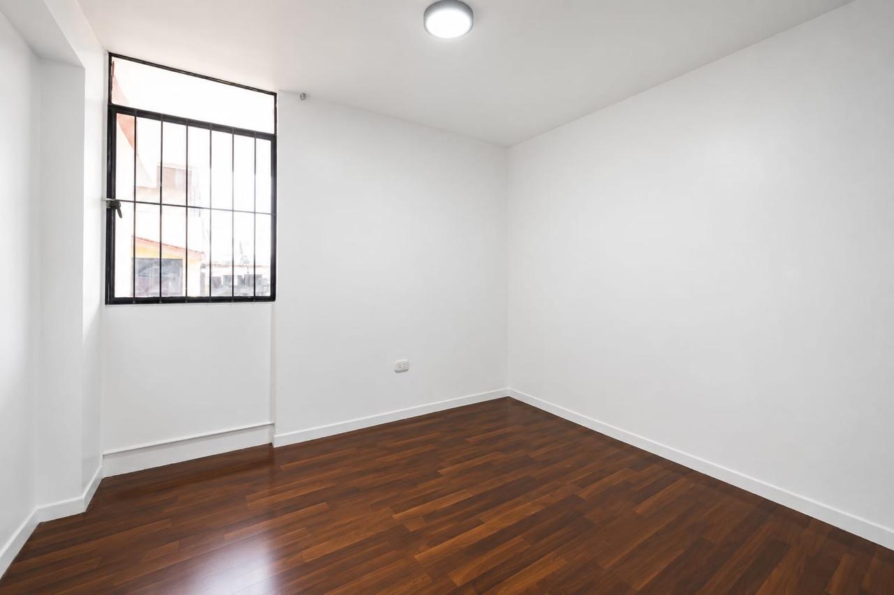 Departamento de 4 dormitorios en Lima, 97 m² — foto 4