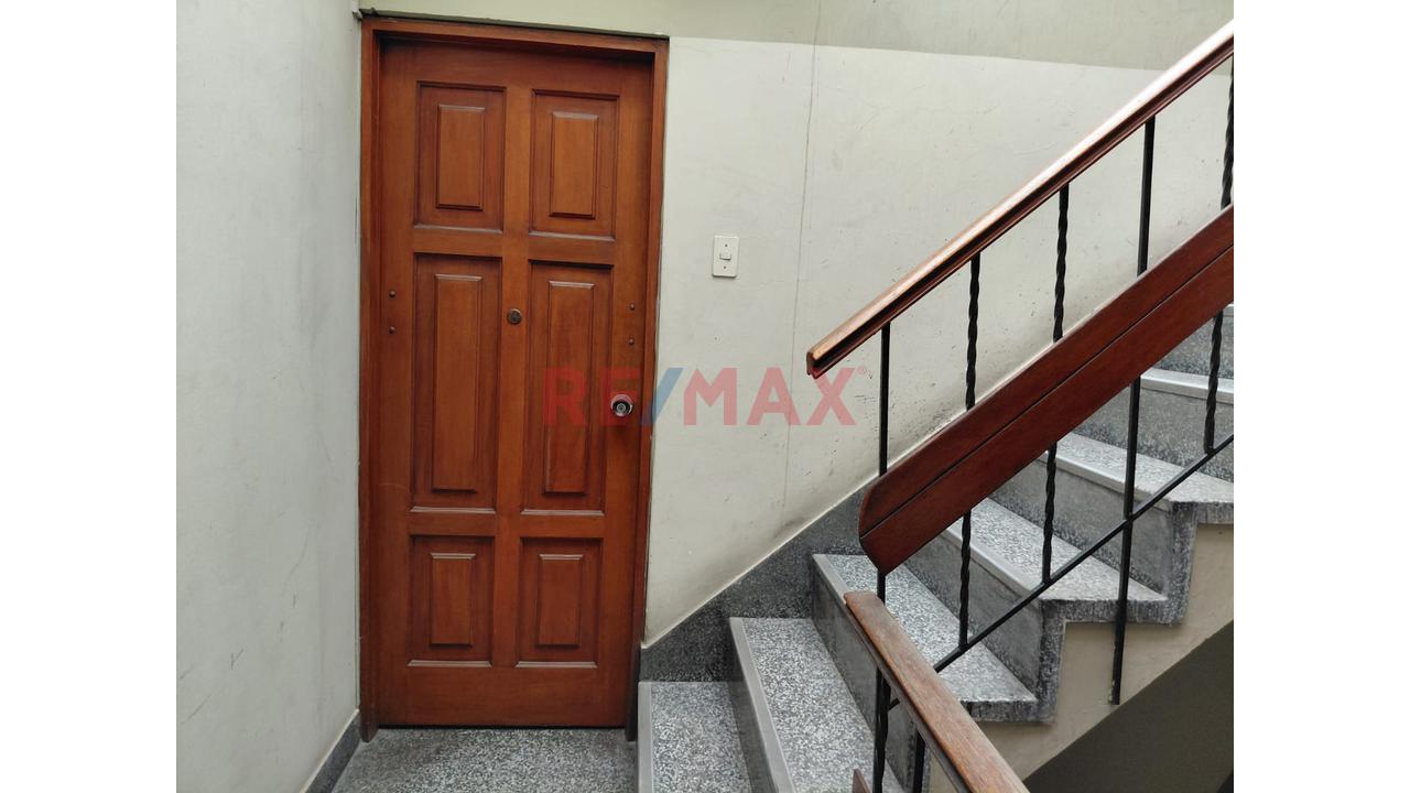 Oficina de 2 dormitorios en Miraflores, 30 m² — foto 2