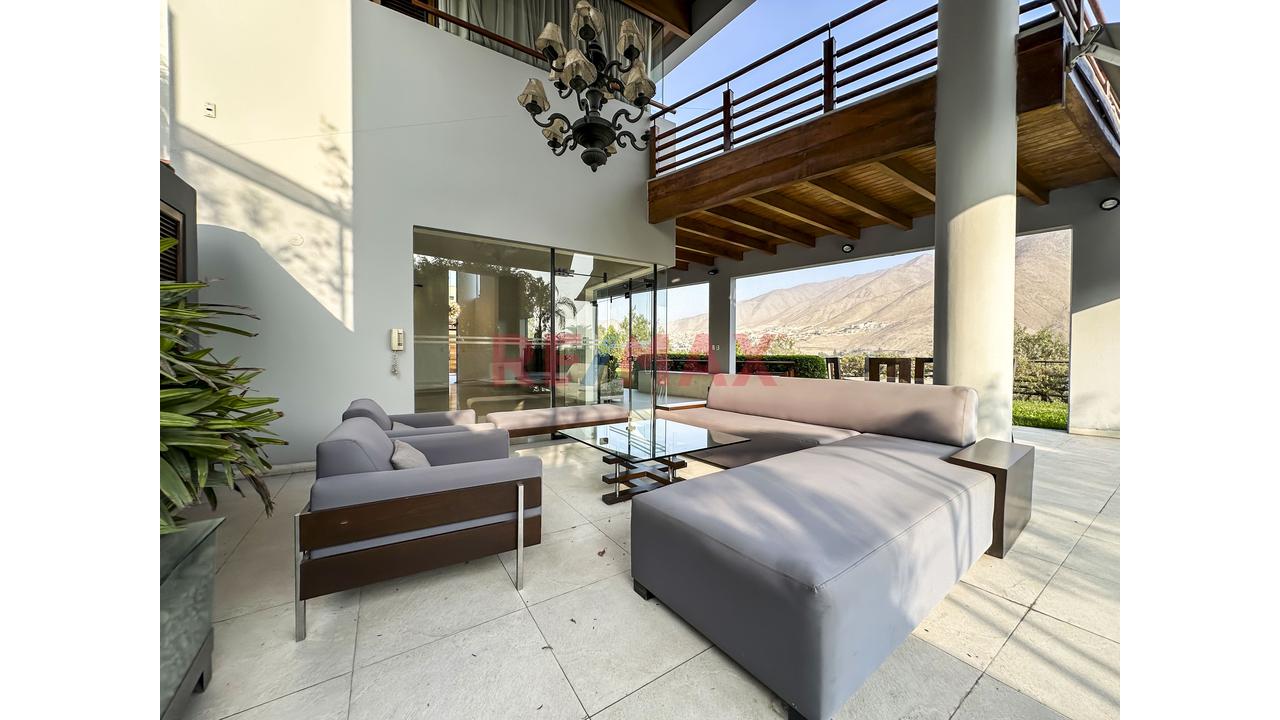 Casa de 3 dormitorios en La Molina, 651 m² — foto 5