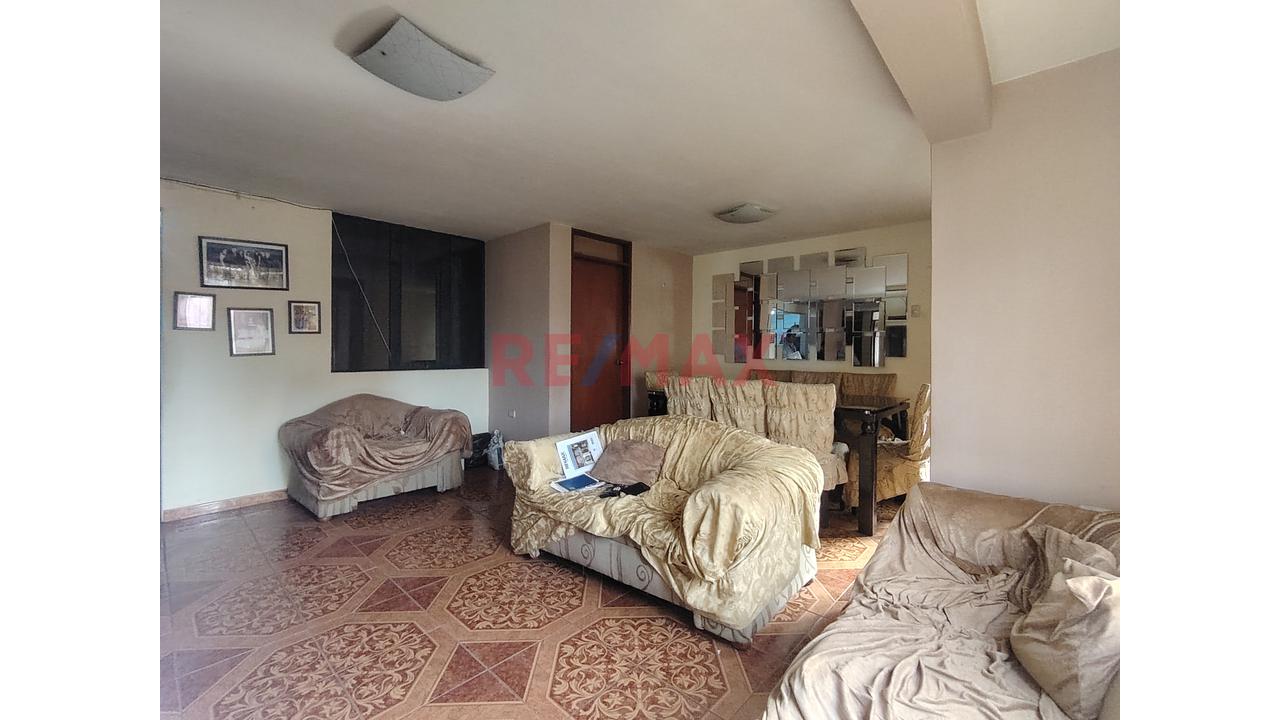 Departamento de 3 dormitorios en Los Olivos, 102 m²