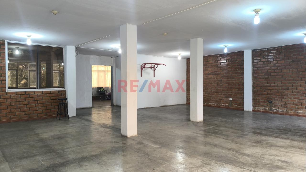 Local comercial de 480 m² en Los Olivos — foto 5