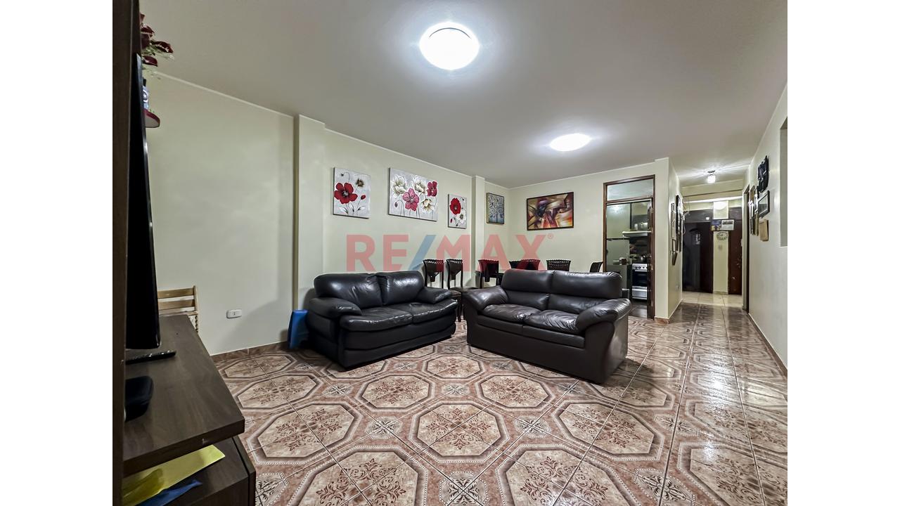 Casa de 3 dormitorios en Callao, 586 m² — foto 3