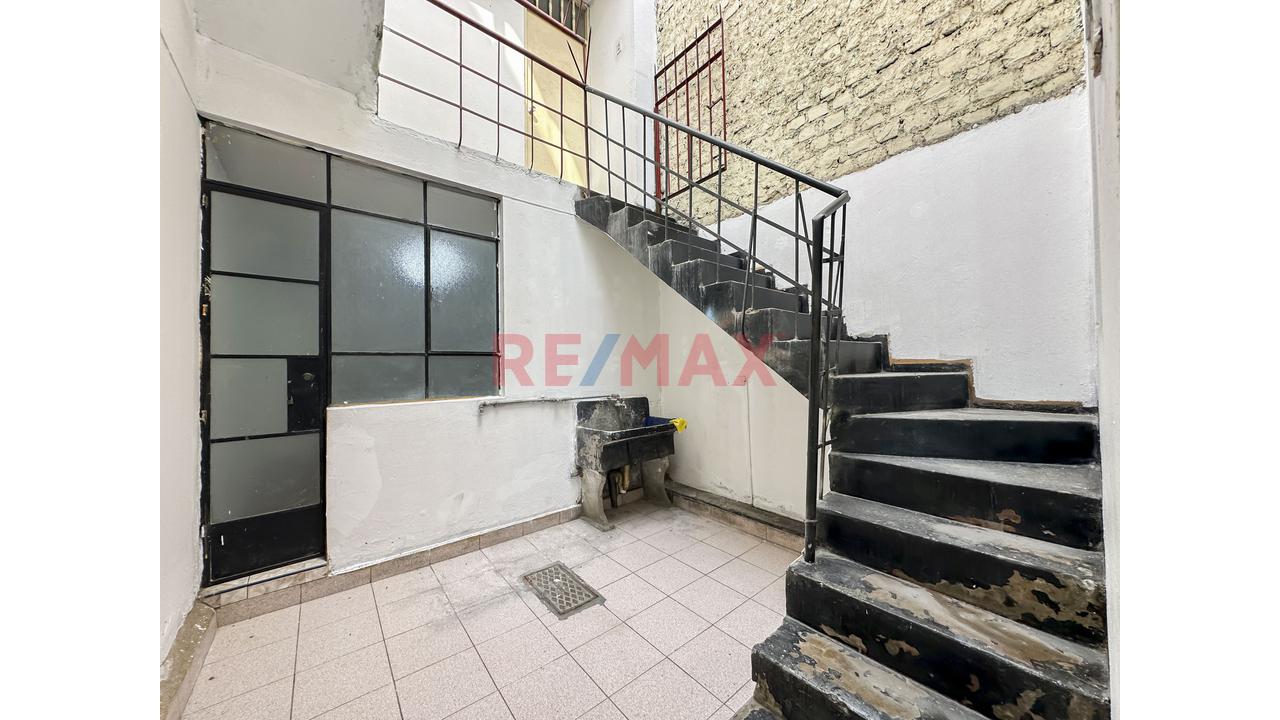 Casa de 12 dormitorios en Callao, 554 m² — foto 4