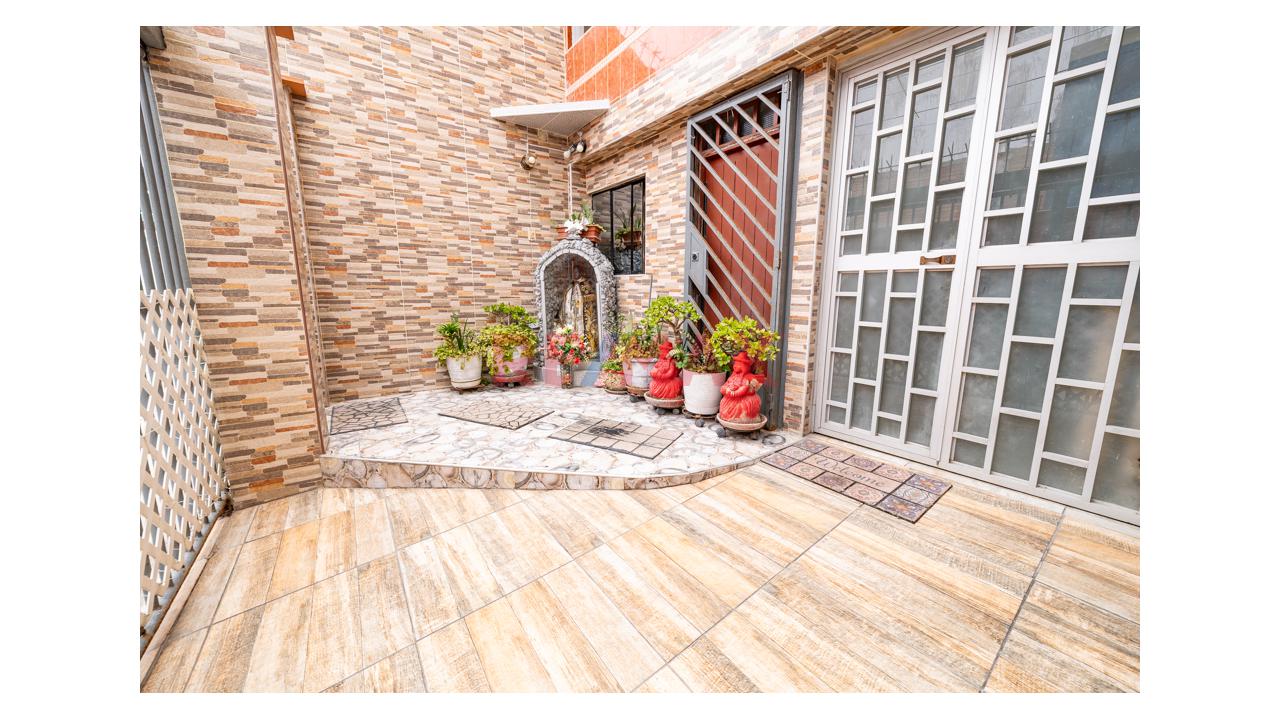 Casa de 11 dormitorios en La Perla, 365 m²