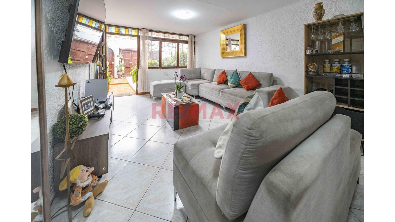 Casa de 6 dormitorios en La Molina, 164 m² — foto 5